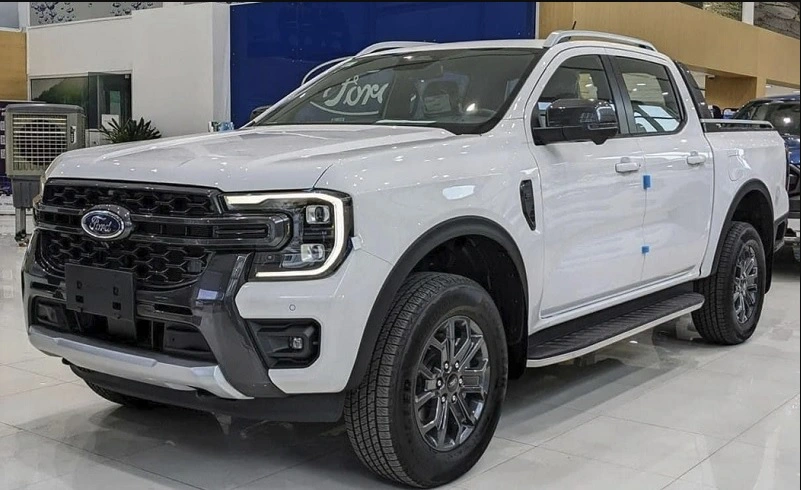ford-ranger-trang-2023-1710320912848624632345